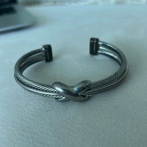 X Pretty Silver Cuff